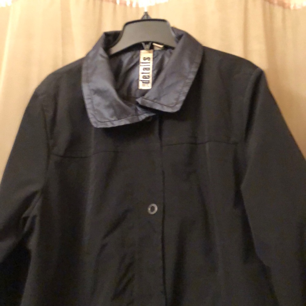 Woman’s Jacket - Picture 2 of 3